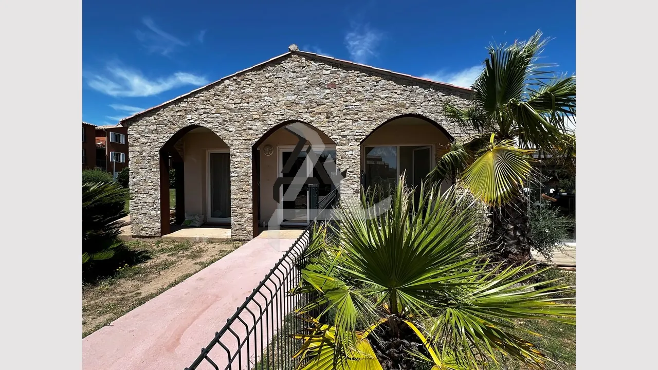 Appartement T2 lumineux dans résidence sécurisée près de Porto-Vecchio, Corse 
