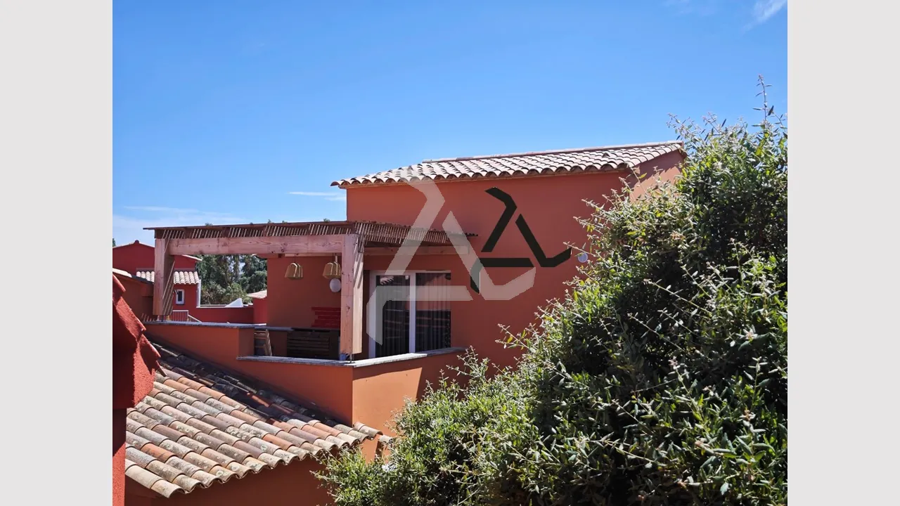 Appartement T2 lumineux dans résidence sécurisée près de Porto-Vecchio, Corse 