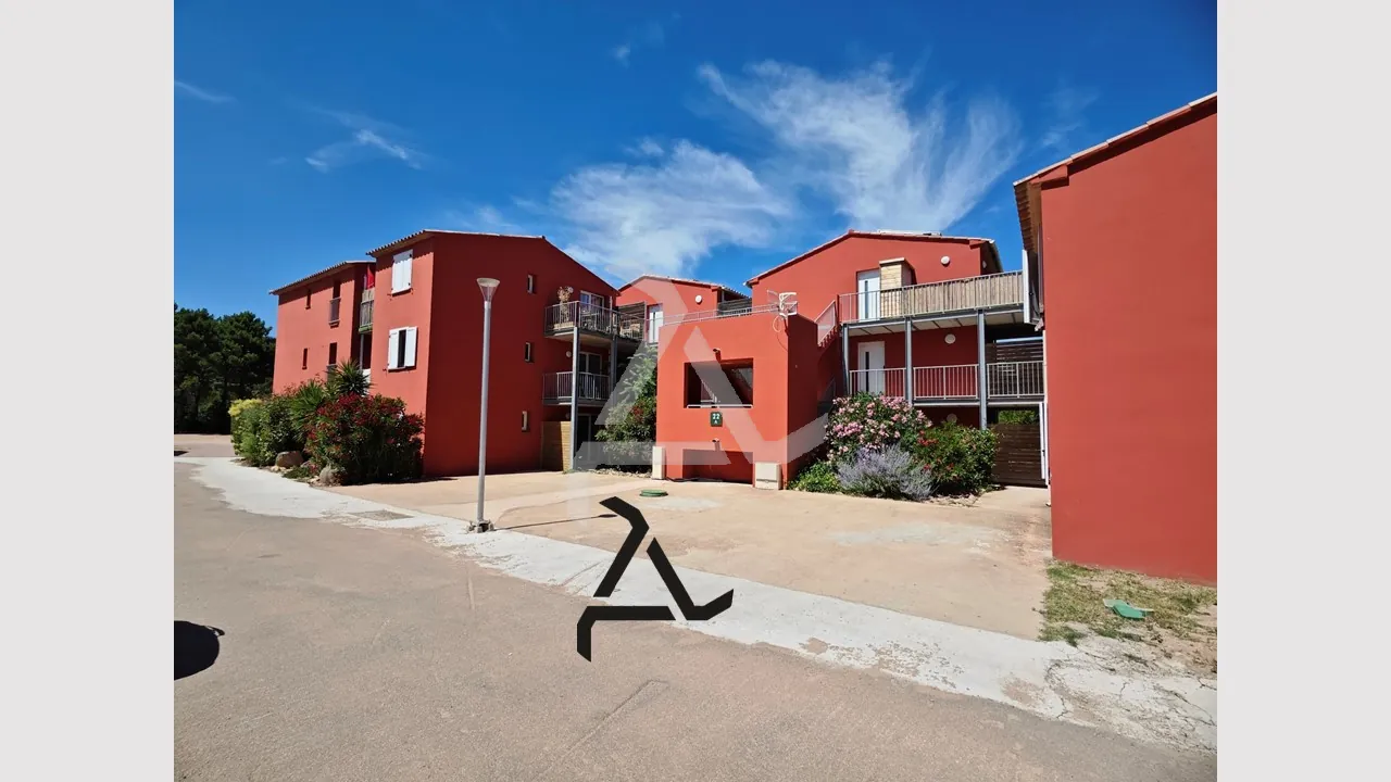 Appartement T2 lumineux dans résidence sécurisée près de Porto-Vecchio, Corse 