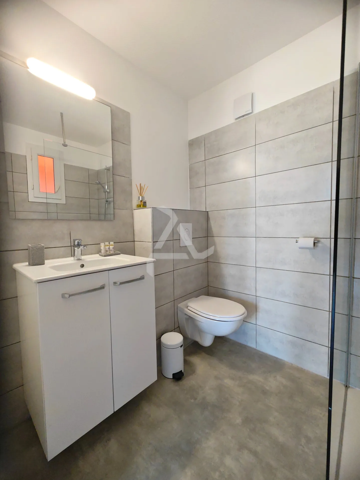 Appartement T2 lumineux dans résidence sécurisée près de Porto-Vecchio, Corse 