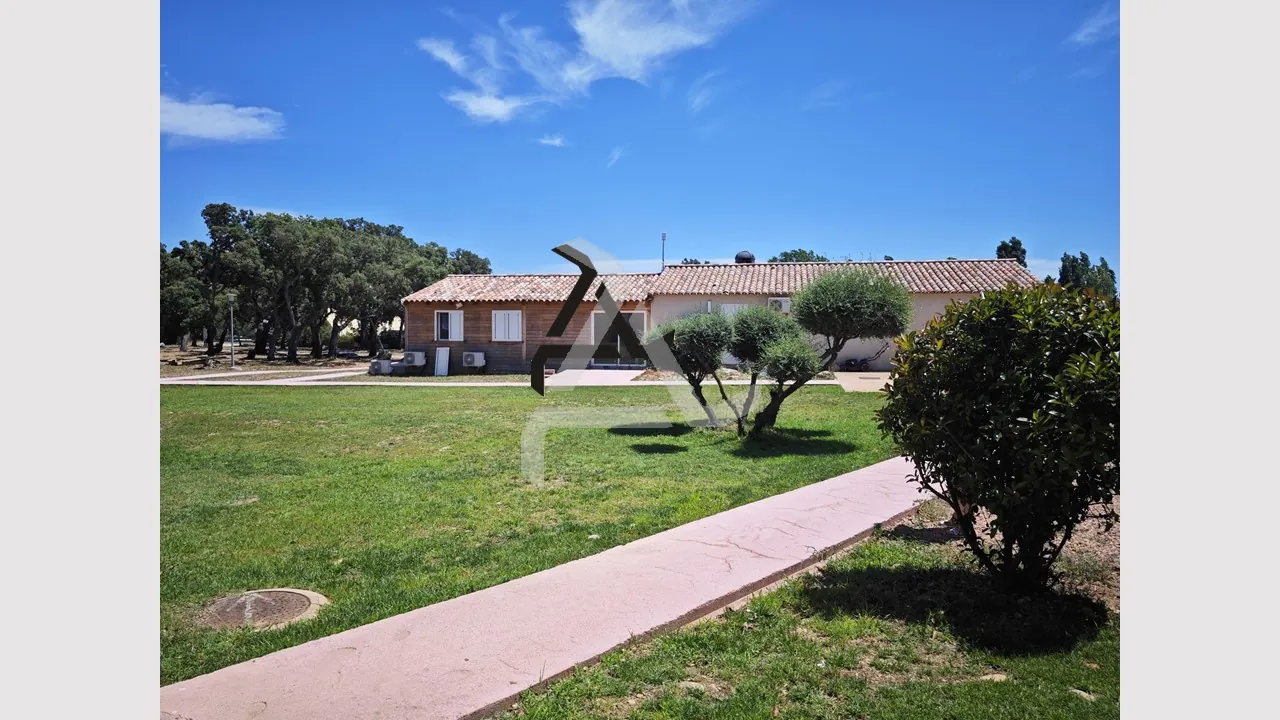 Appartement T2 lumineux dans résidence sécurisée près de Porto-Vecchio, Corse 
