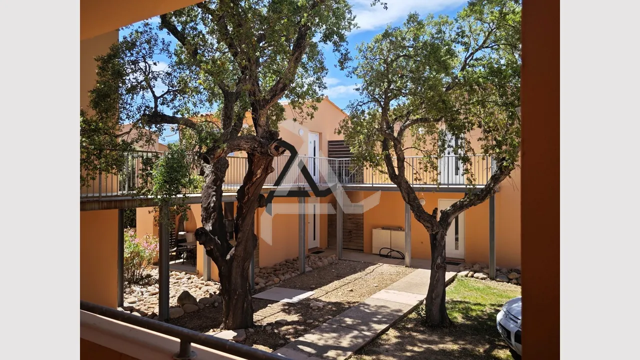 Appartement T2 lumineux dans résidence sécurisée près de Porto-Vecchio, Corse 