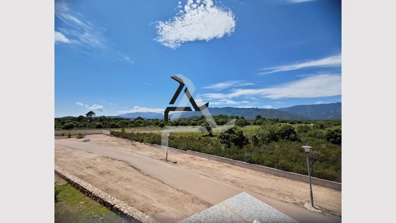 Appartement T2 lumineux dans résidence sécurisée près de Porto-Vecchio, Corse 
