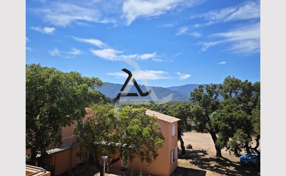 Appartement T2 lumineux dans résidence sécurisée près de Porto-Vecchio, Corse 