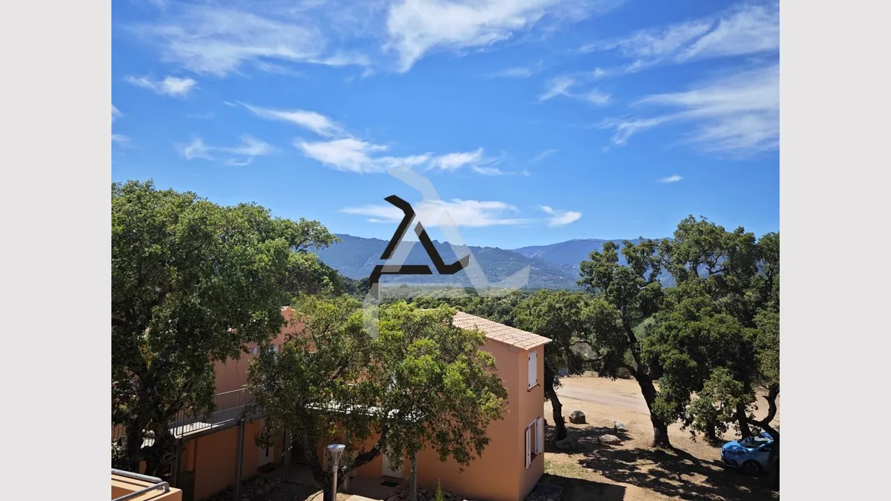 Appartement T2 lumineux dans résidence sécurisée près de Porto-Vecchio, Corse 