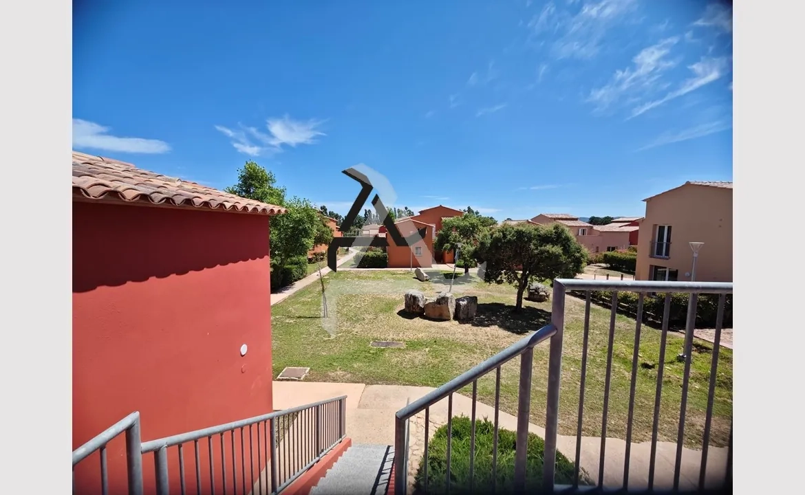Appartement T2 lumineux dans résidence sécurisée près de Porto-Vecchio, Corse 