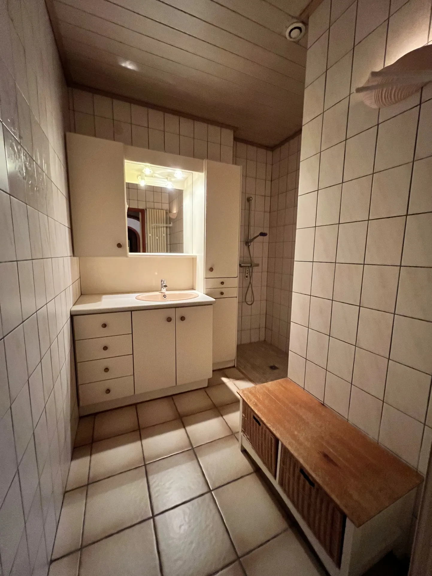 Maison F6 avec terrasses et 8 garages à L'Hôpital - Immobilier spacieux 