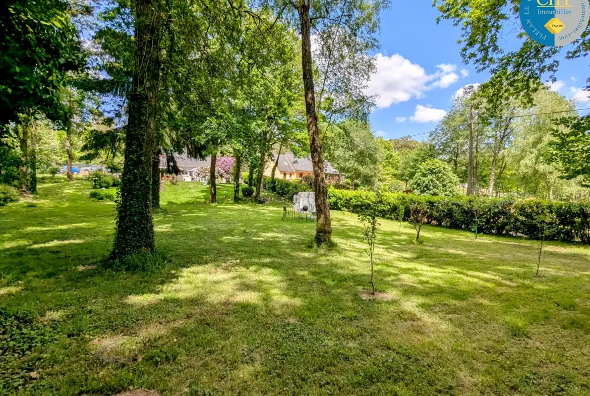 Maison en vente proche de la forêt de Brocéliande avec terrain arboré 