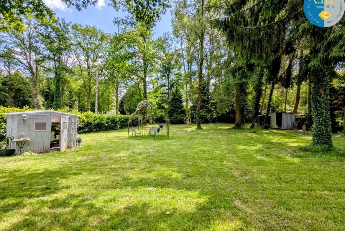 Maison en vente proche de la forêt de Brocéliande avec terrain arboré 