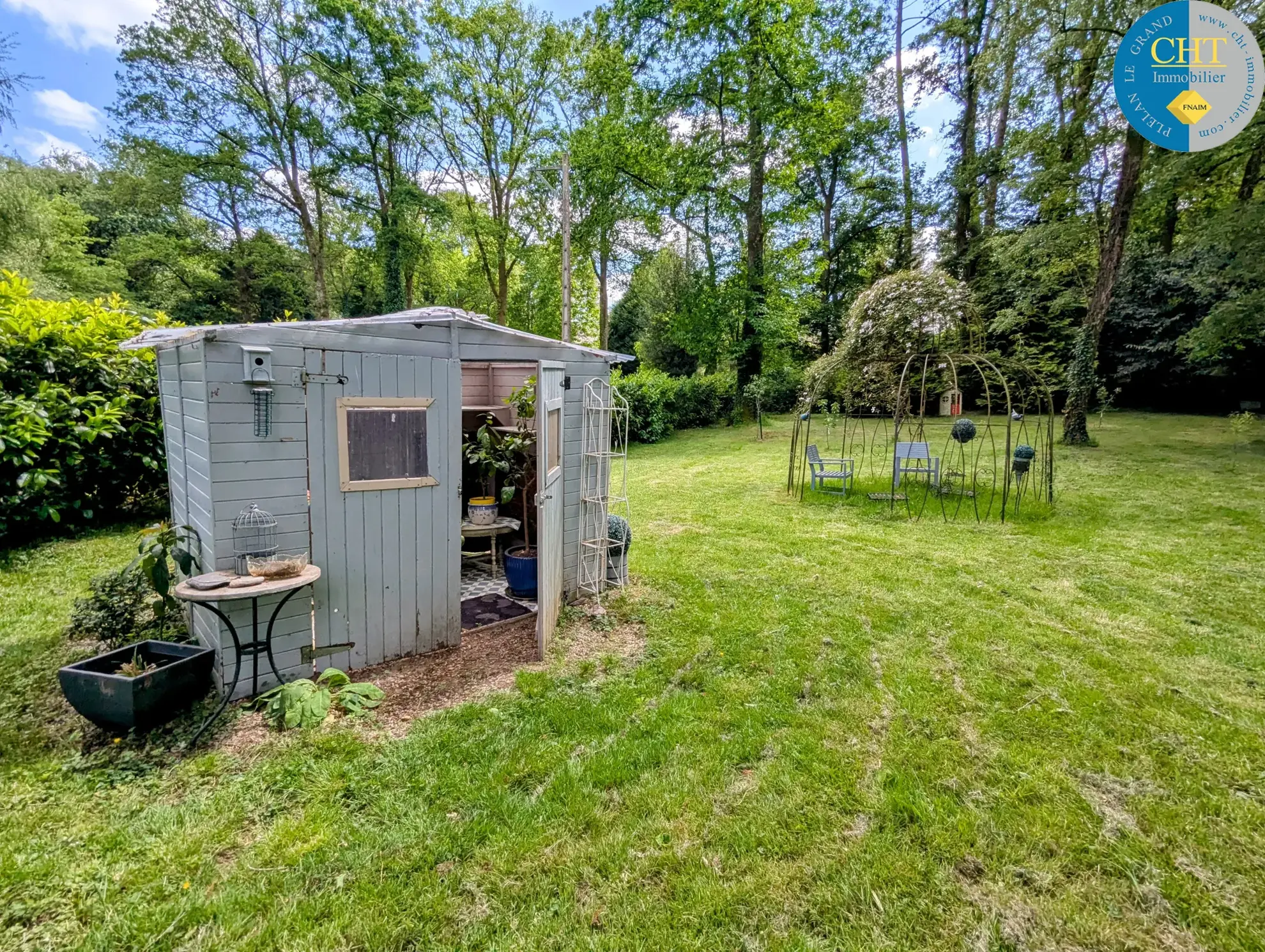 Maison en vente proche de la forêt de Brocéliande avec terrain arboré 