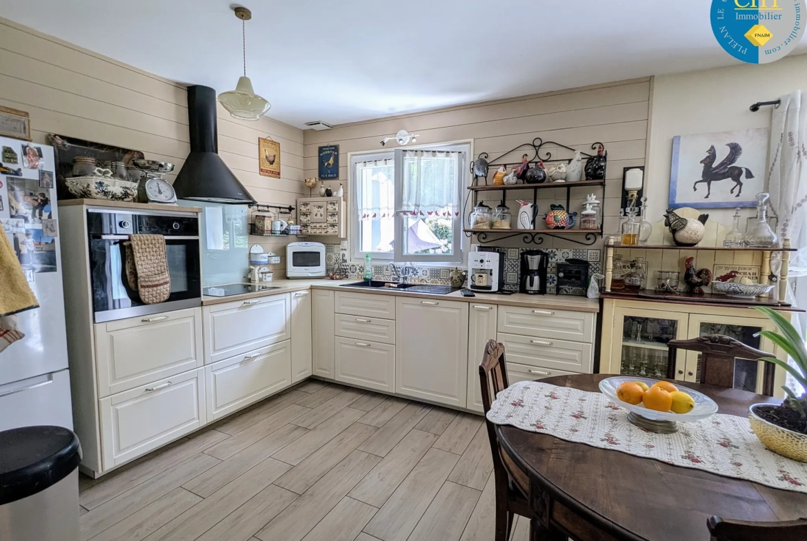 Maison en vente proche de la forêt de Brocéliande avec terrain arboré 