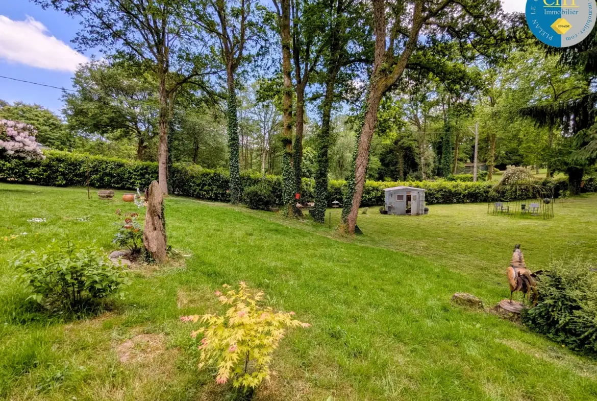 Maison en vente proche de la forêt de Brocéliande avec terrain arboré 