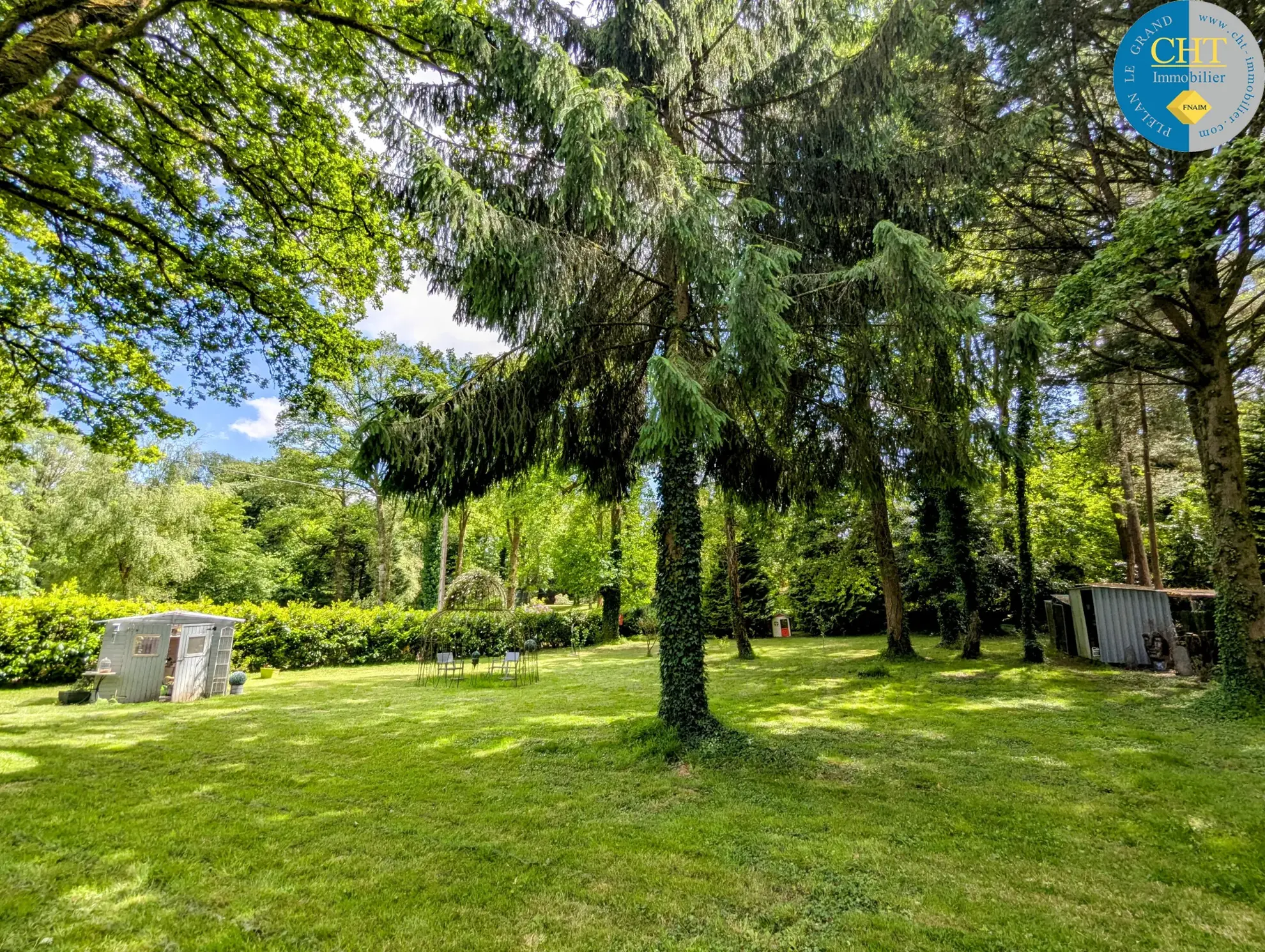 Maison en vente proche de la forêt de Brocéliande avec terrain arboré 