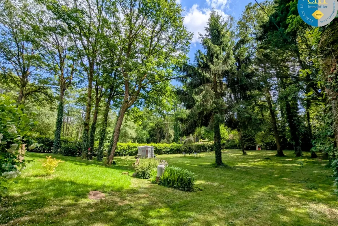 Maison en vente proche de la forêt de Brocéliande avec terrain arboré 