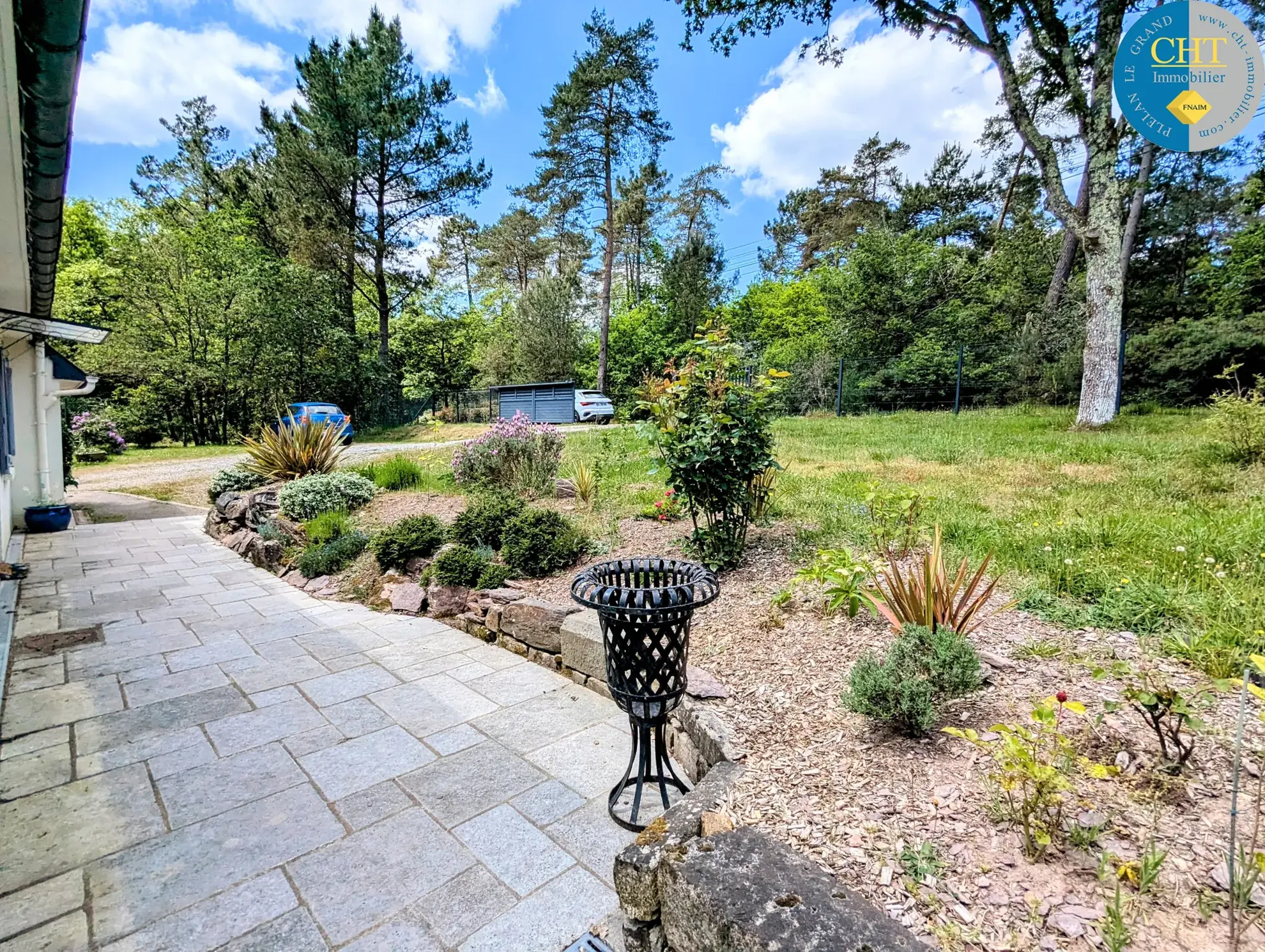 Maison en vente proche de la forêt de Brocéliande avec terrain arboré 