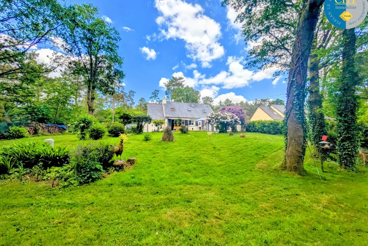 Maison en vente proche de la forêt de Brocéliande avec terrain arboré 