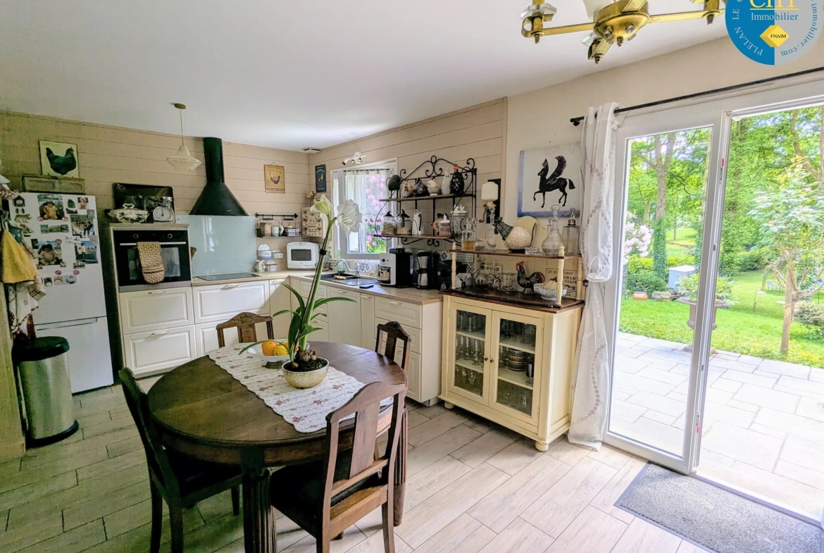 Maison en vente proche de la forêt de Brocéliande avec terrain arboré 