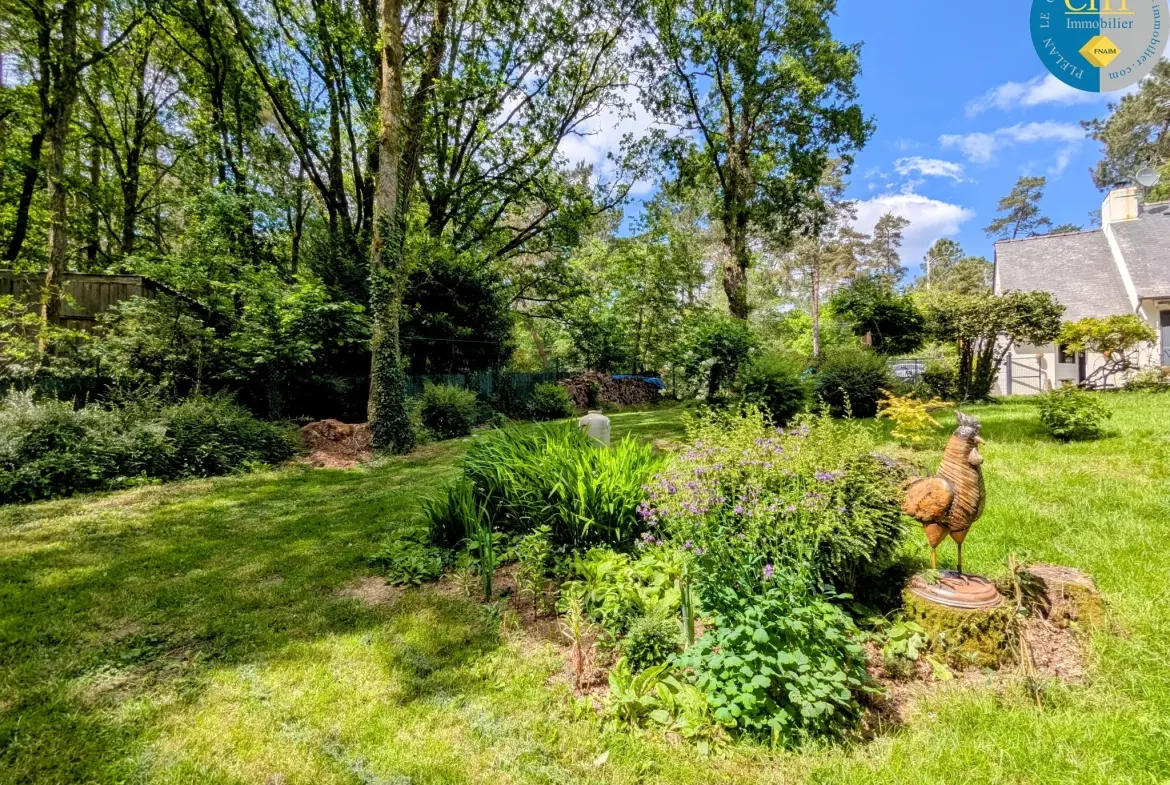 Maison en vente proche de la forêt de Brocéliande avec terrain arboré 
