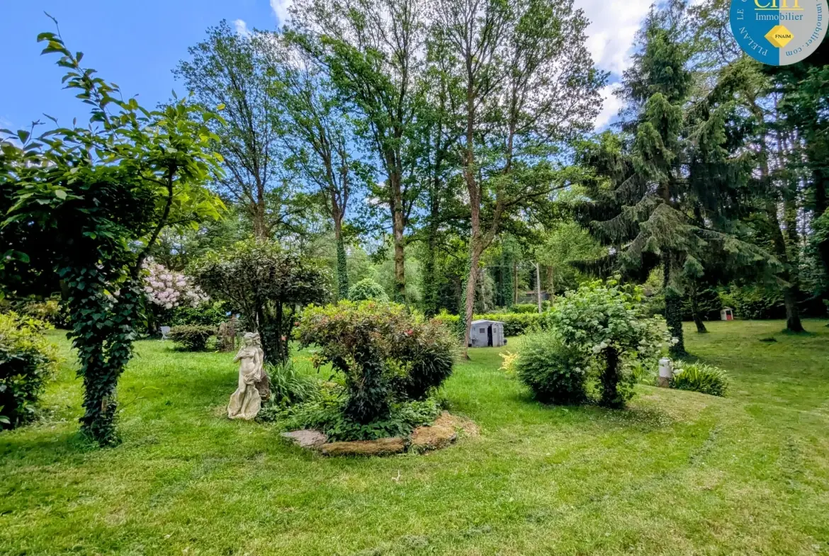 Maison en vente proche de la forêt de Brocéliande avec terrain arboré 