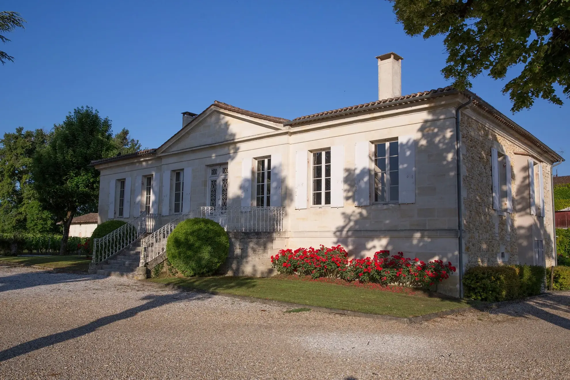 Vente d'un Château viticole de prestige en Médoc avec 22 hectares en Agriculture Biologique 