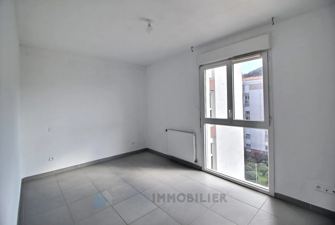 Appartement T2 lumineux avec terrasse à Ajaccio proche Mezzavia 