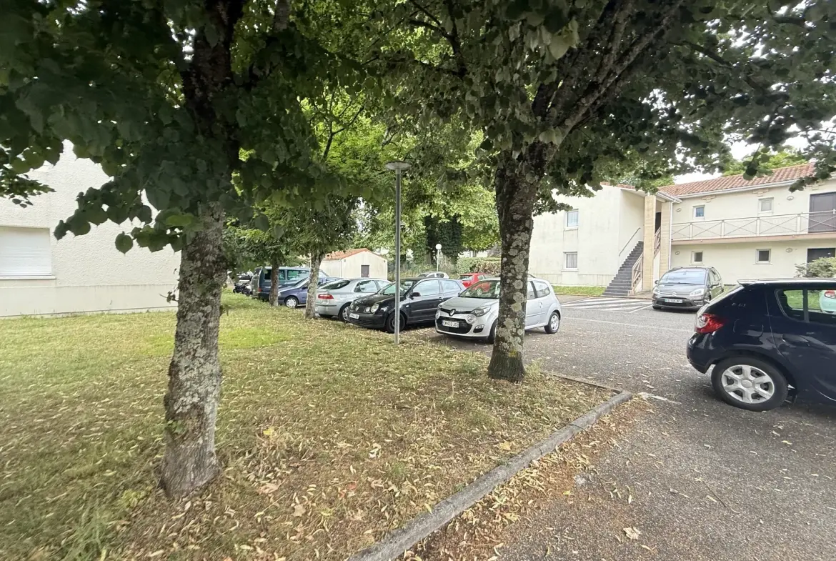 Charmant T3 avec parking à Villenave d'Ornon, quartier Chambéry – Pratique et lumineux 