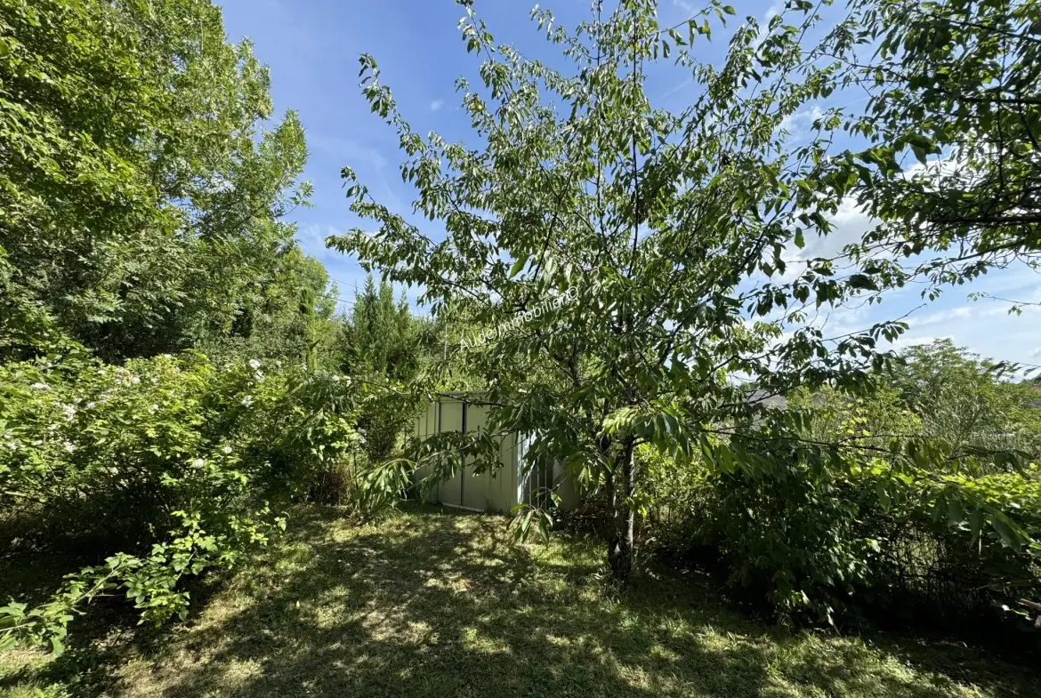 Maison en pierres avec jardin et terres dans la vallée de Limoux 
