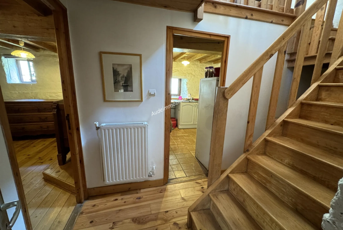 Maison en pierres avec jardin et terres dans la vallée de Limoux 