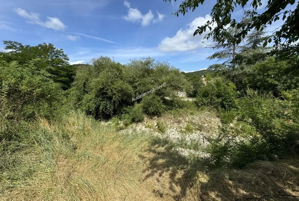 Maison en pierres avec jardin et terres dans la vallée de Limoux 