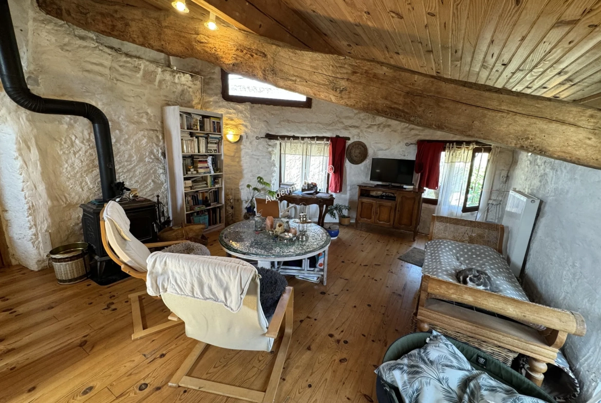Maison en pierres avec jardin et terres dans la vallée de Limoux 