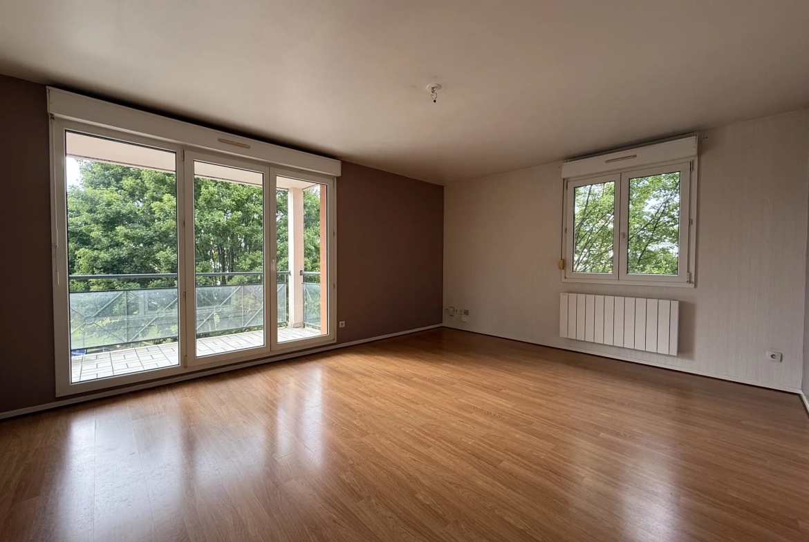 Appartement 3 pièces avec balcon et parking à Strasbourg Robertsau 