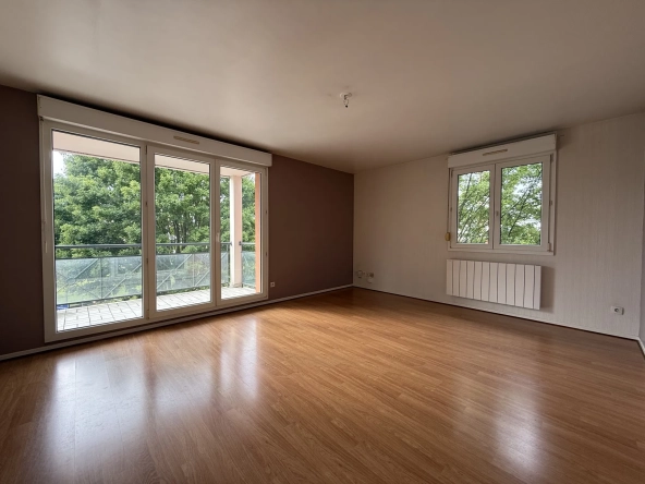Appartement 3 pièces avec balcon et parking à Strasbourg Robertsau