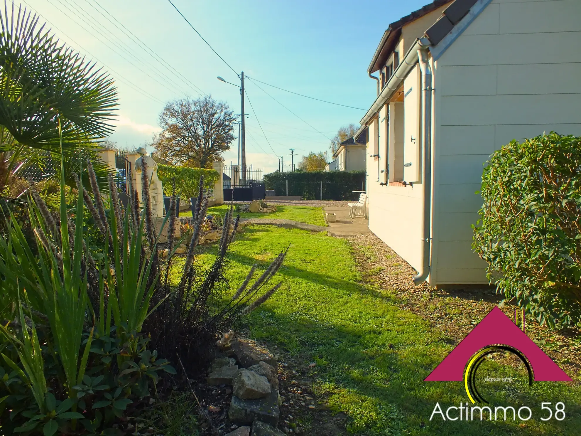 Maison à vendre de 117 m² avec jardin et garage près de Dun-sur-Auron 