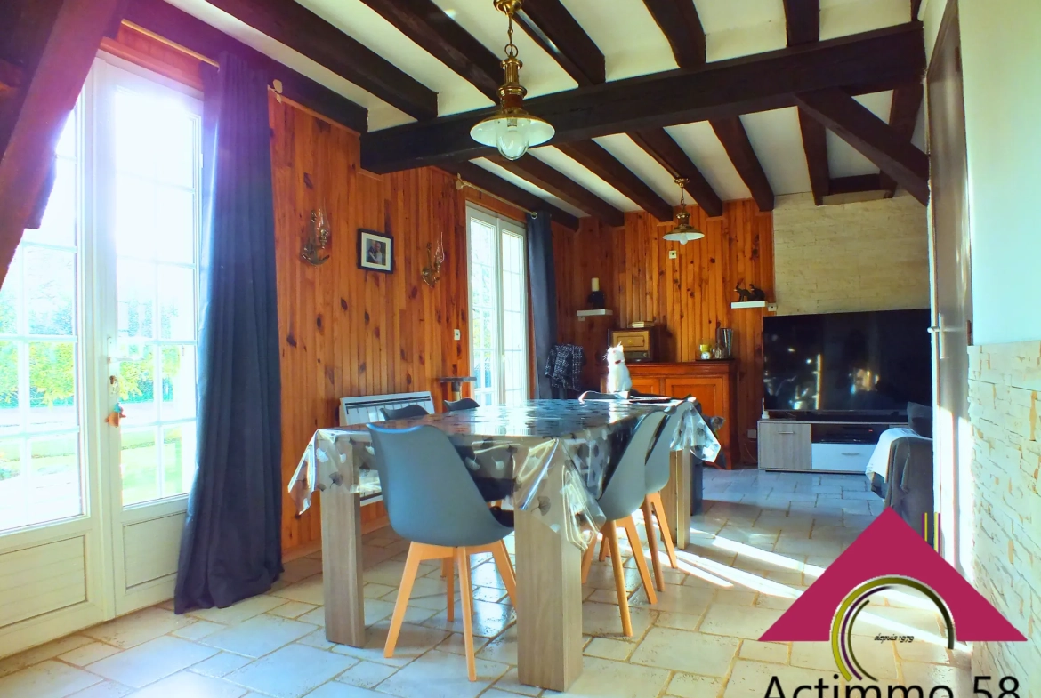 Maison à vendre de 117 m² avec jardin et garage près de Dun-sur-Auron 