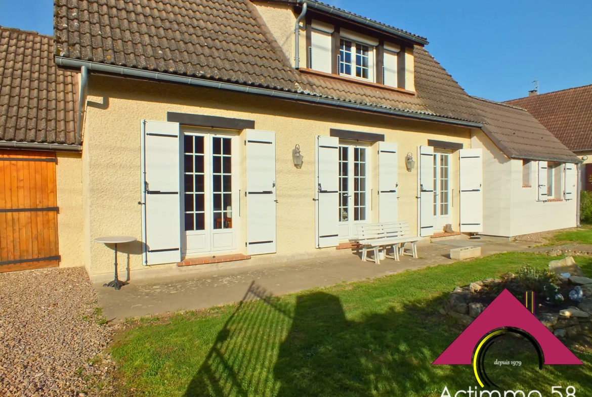 Maison à vendre de 117 m² avec jardin et garage près de Dun-sur-Auron 