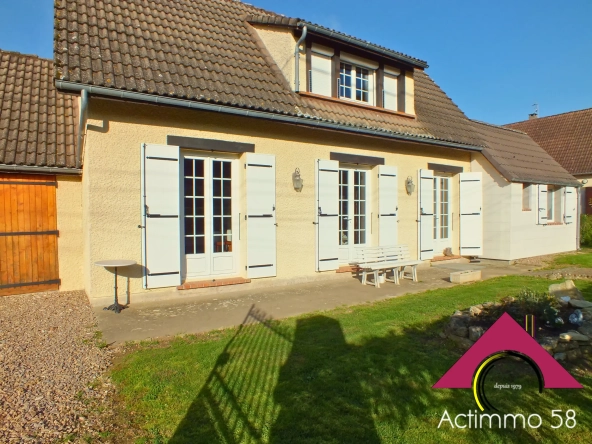 Maison à vendre de 117 m² avec jardin et garage près de Dun-sur-Auron