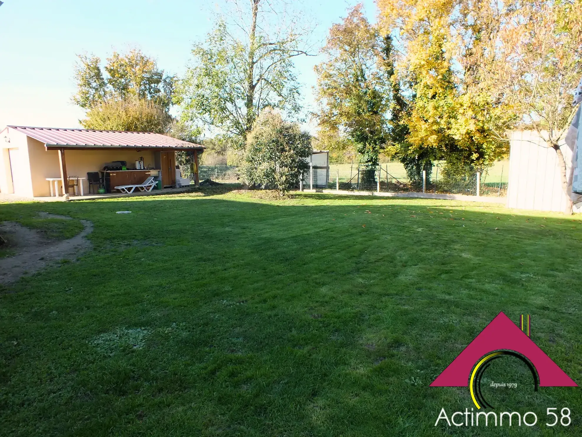 Maison à vendre de 117 m² avec jardin et garage près de Dun-sur-Auron 