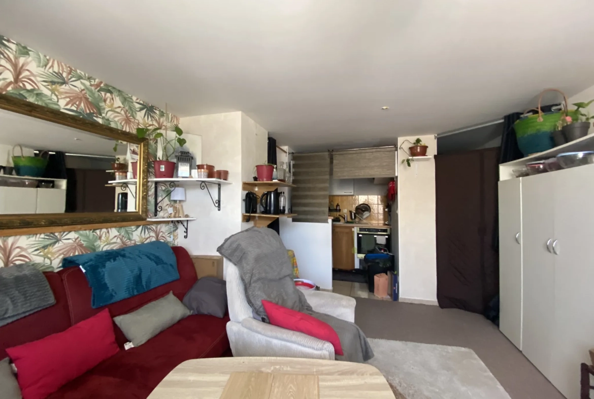 Appartement T3 à Vias de 54m², loué, proche commodités, rentabilité annuelle de 6 600 € 