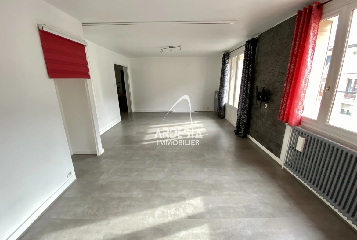 Appartement T3 bis à vendre de 78 m² à Saint-Michel de Maurienne 