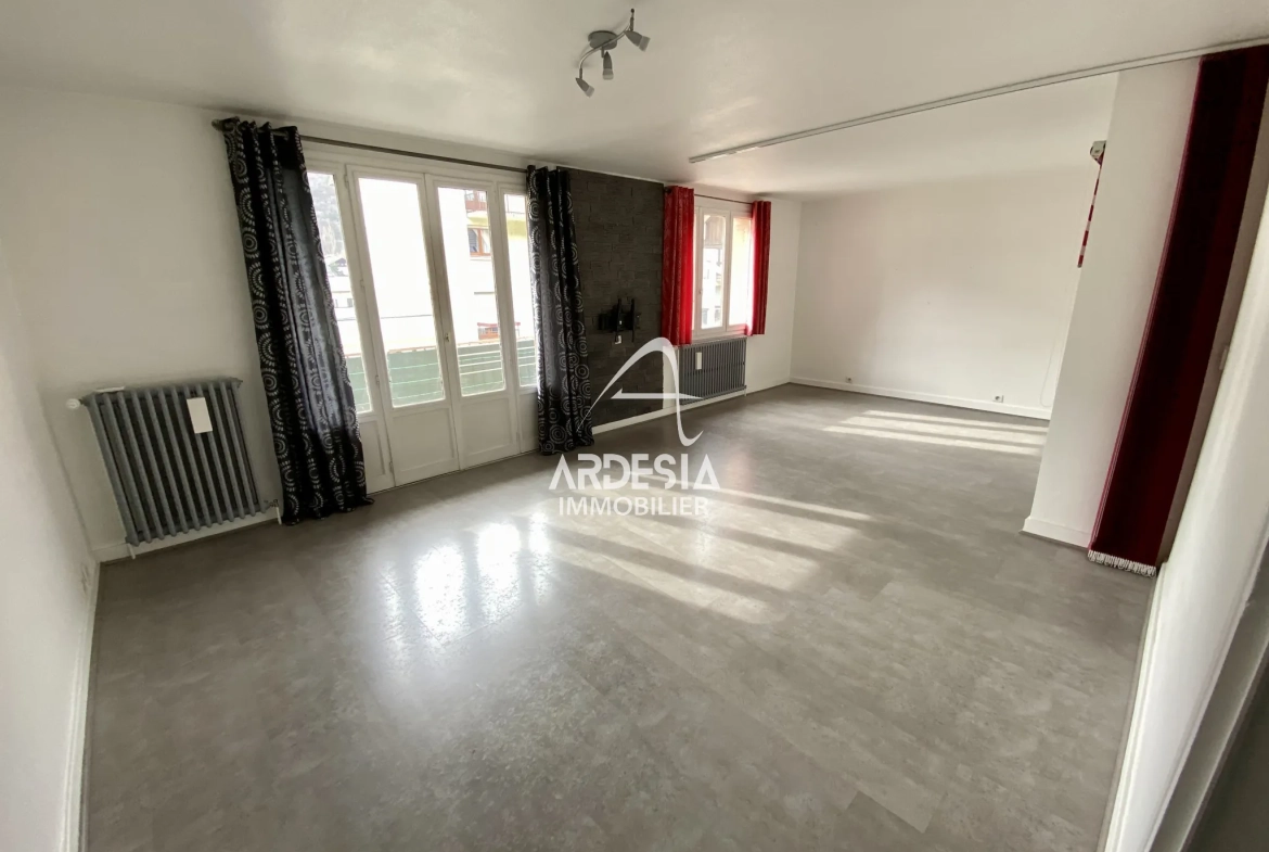 Appartement T3 bis à vendre de 78 m² à Saint-Michel de Maurienne 
