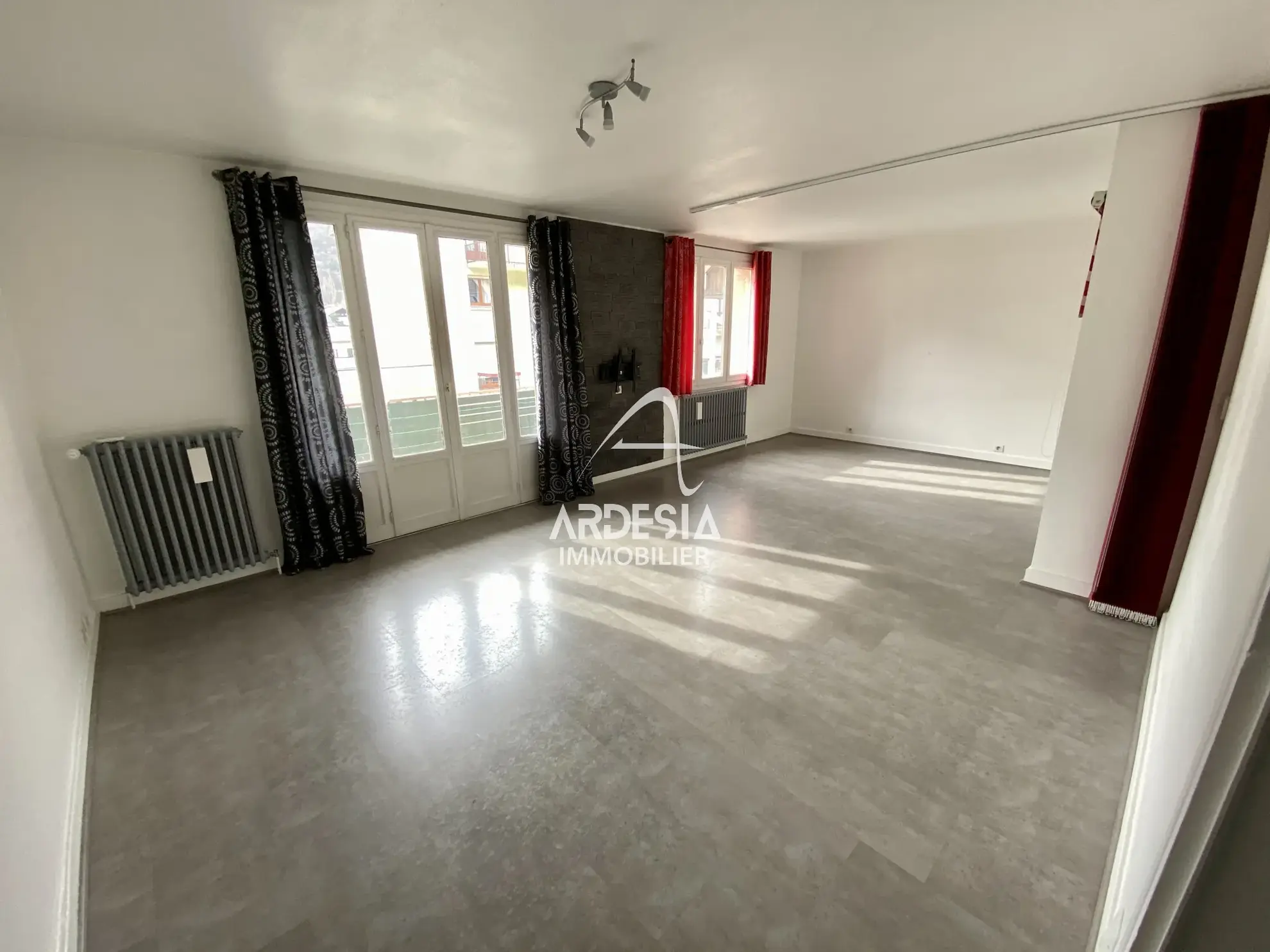Appartement T3 bis à vendre de 78 m² à Saint-Michel de Maurienne 