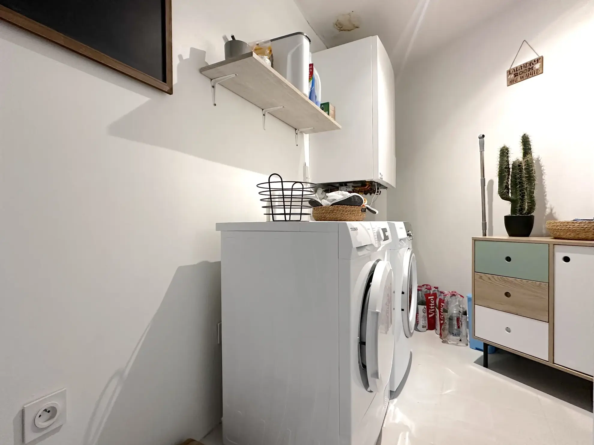 Maison avec studio indépendant à Antoigné, Châtellerault - Spacieux logement avec potentiel locatif 
