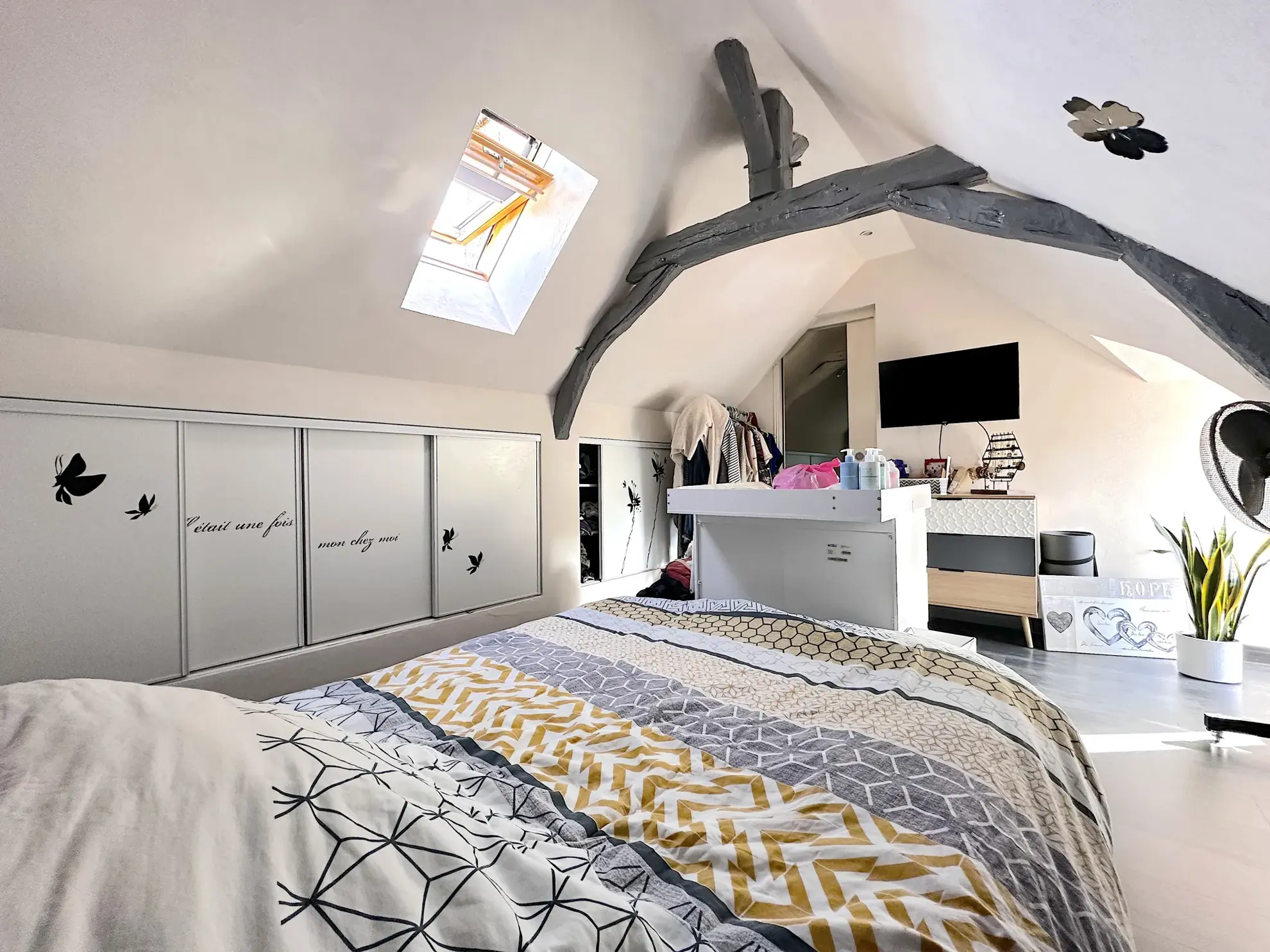 Maison avec studio indépendant à Antoigné, Châtellerault - Spacieux logement avec potentiel locatif 