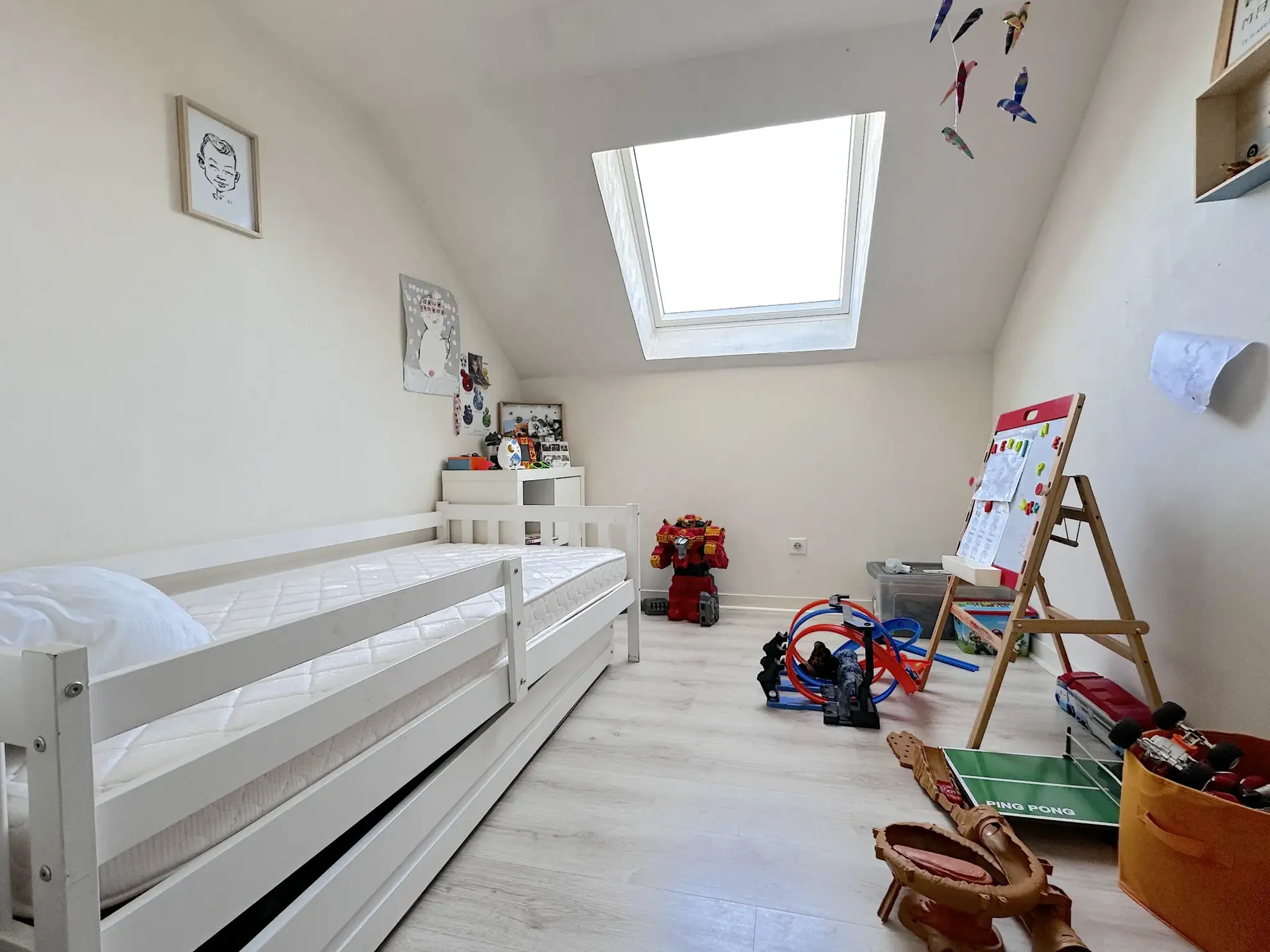 Maison avec studio indépendant à Antoigné, Châtellerault - Spacieux logement avec potentiel locatif 