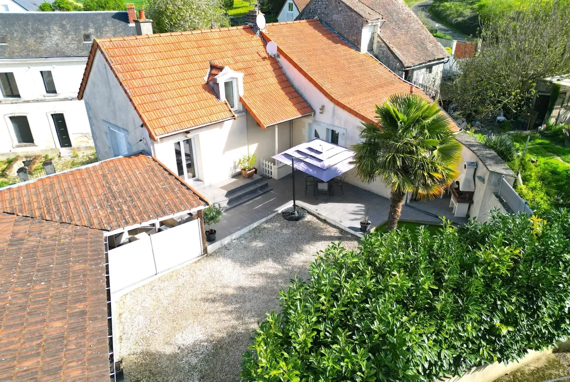 Maison avec studio indépendant à Antoigné, Châtellerault - Spacieux logement avec potentiel locatif 