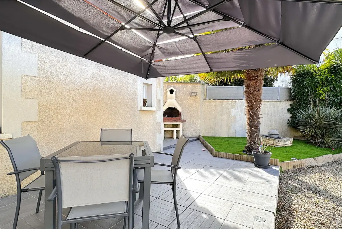 Maison avec studio indépendant à Antoigné, Châtellerault - Spacieux logement avec potentiel locatif 