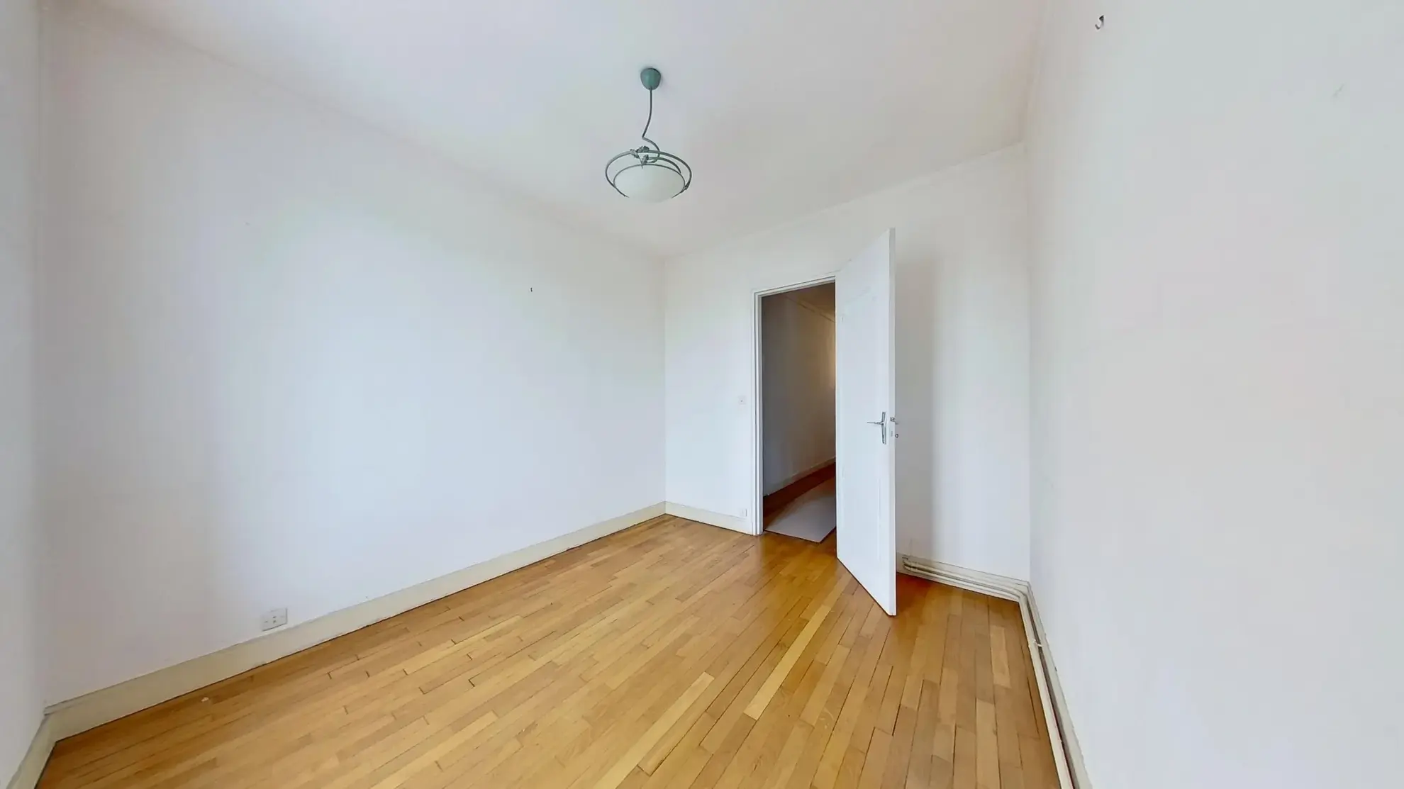 Appartement 3 pièces de 77m² avec balcon au centre de Caen 