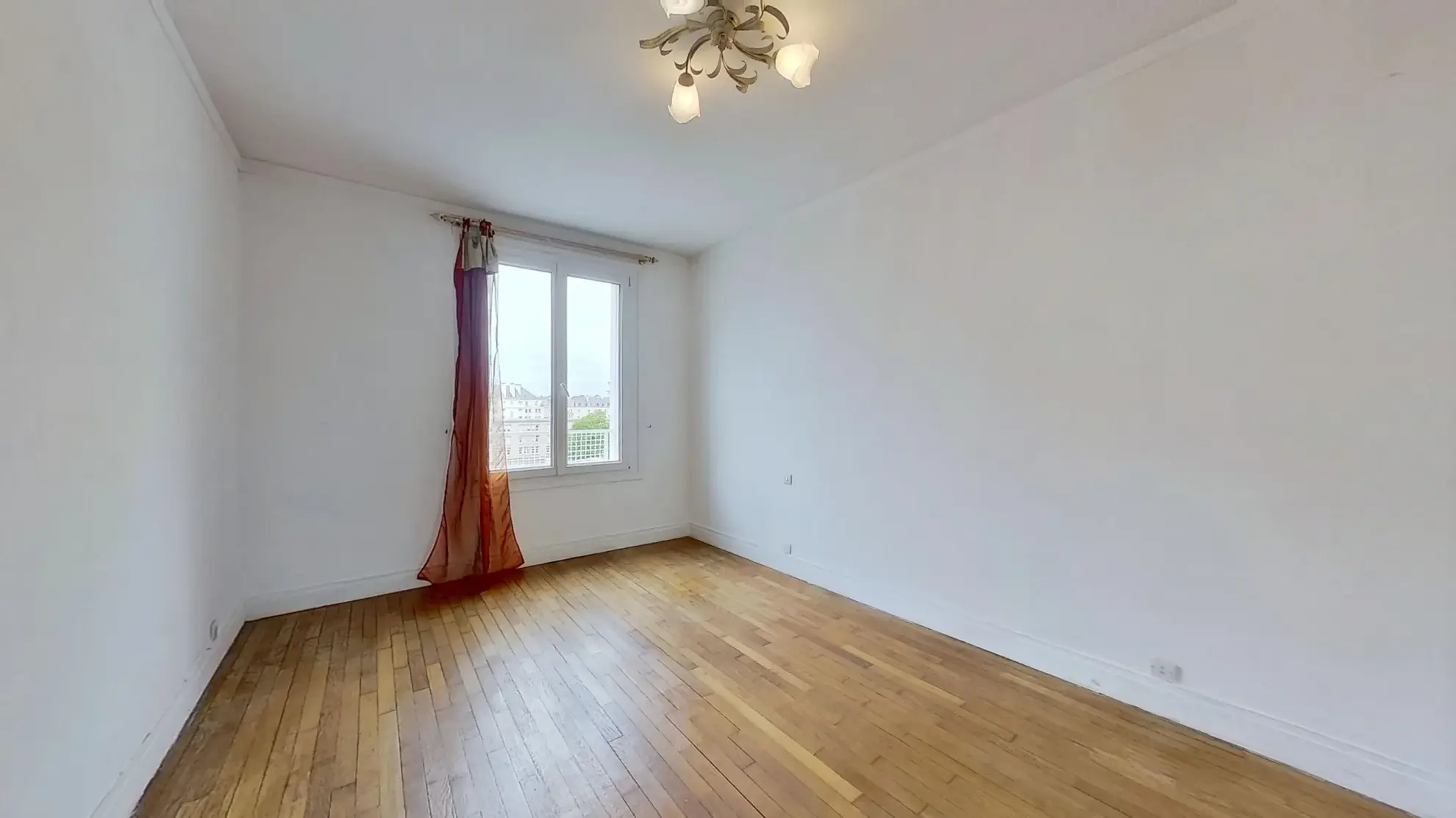 Appartement 3 pièces de 77m² avec balcon au centre de Caen 