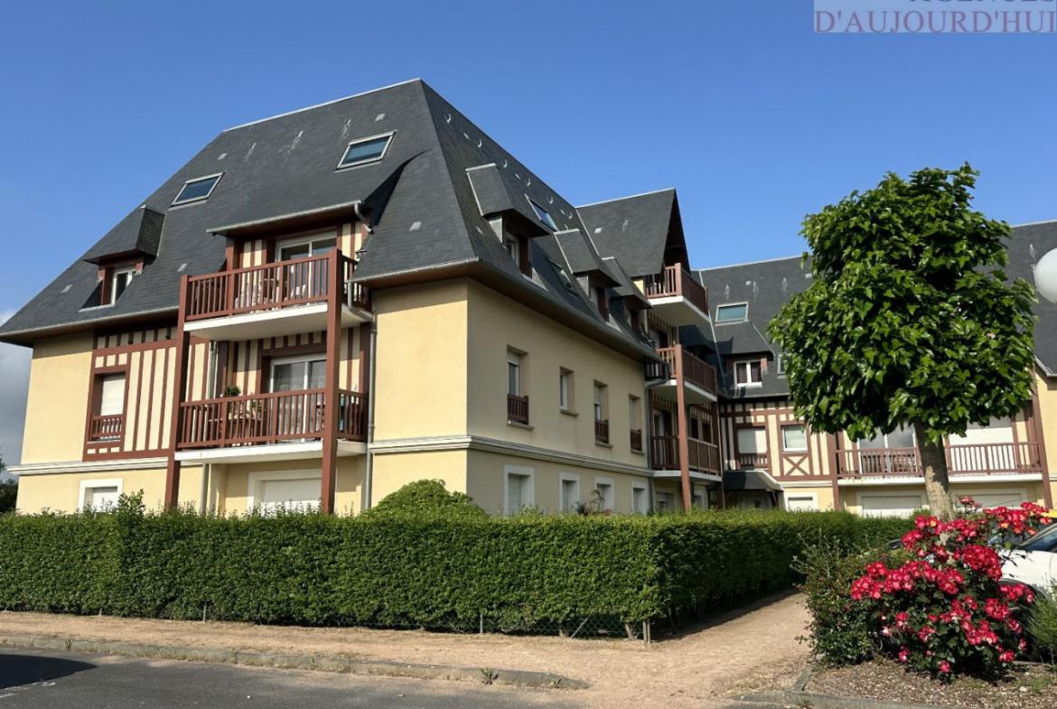 Appartement 3 pièces de 58 m² à Blonville-sur-Mer, avec balcon, cave et parking, proche plage et commerces