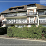 Appartement 2 pièces de 32 m² à Blonville-sur-Mer avec jardin privatif, cuisine équipée, orientation Est et parking sécurisé, proche plage.
